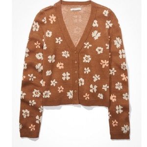 American eagle floral v neck cardigan